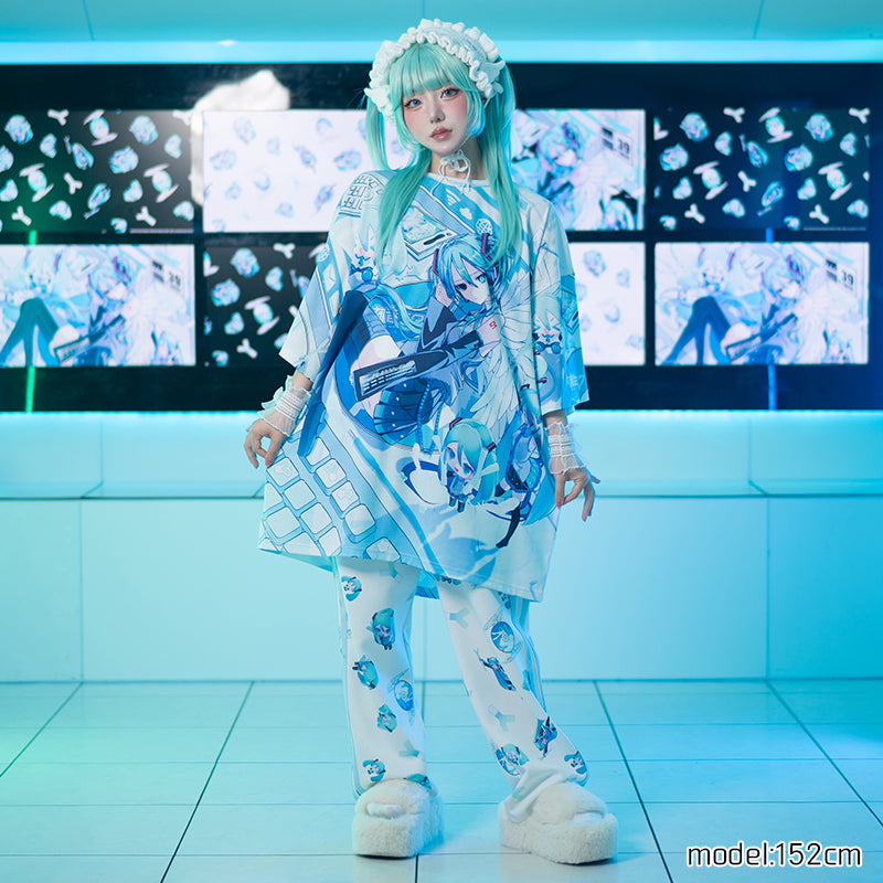 (NEW ARRIVAL) ACDC RAG × Hatsune Miku – Huge T-Shirt
