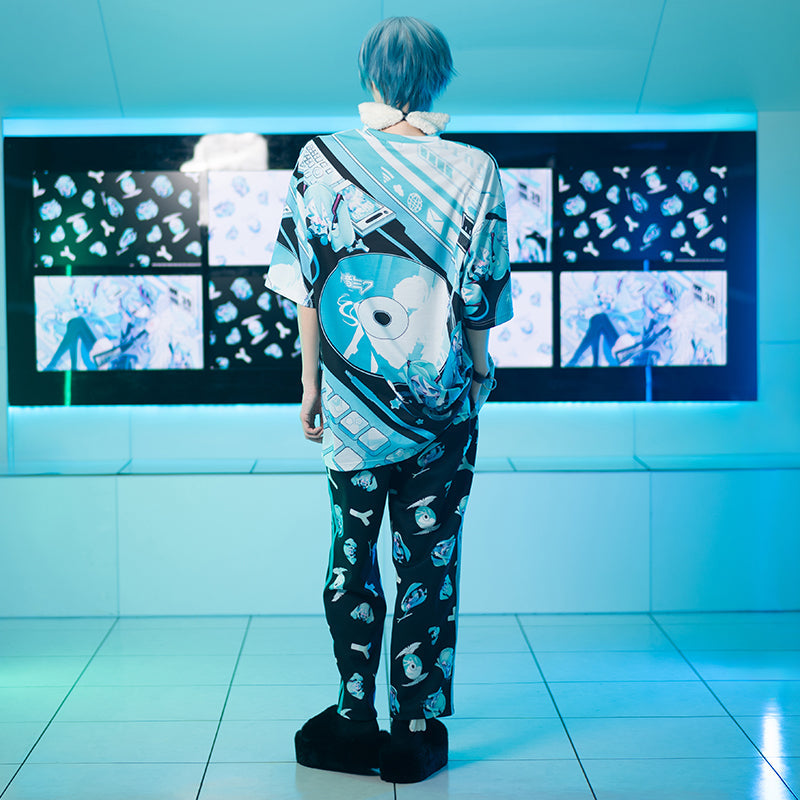 (NEW ARRIVAL) ACDC RAG × Hatsune Miku – Huge T-Shirt