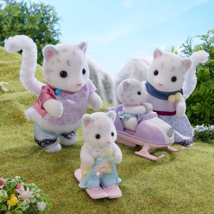 NEW! Calico Critters - Snow Leopard Family