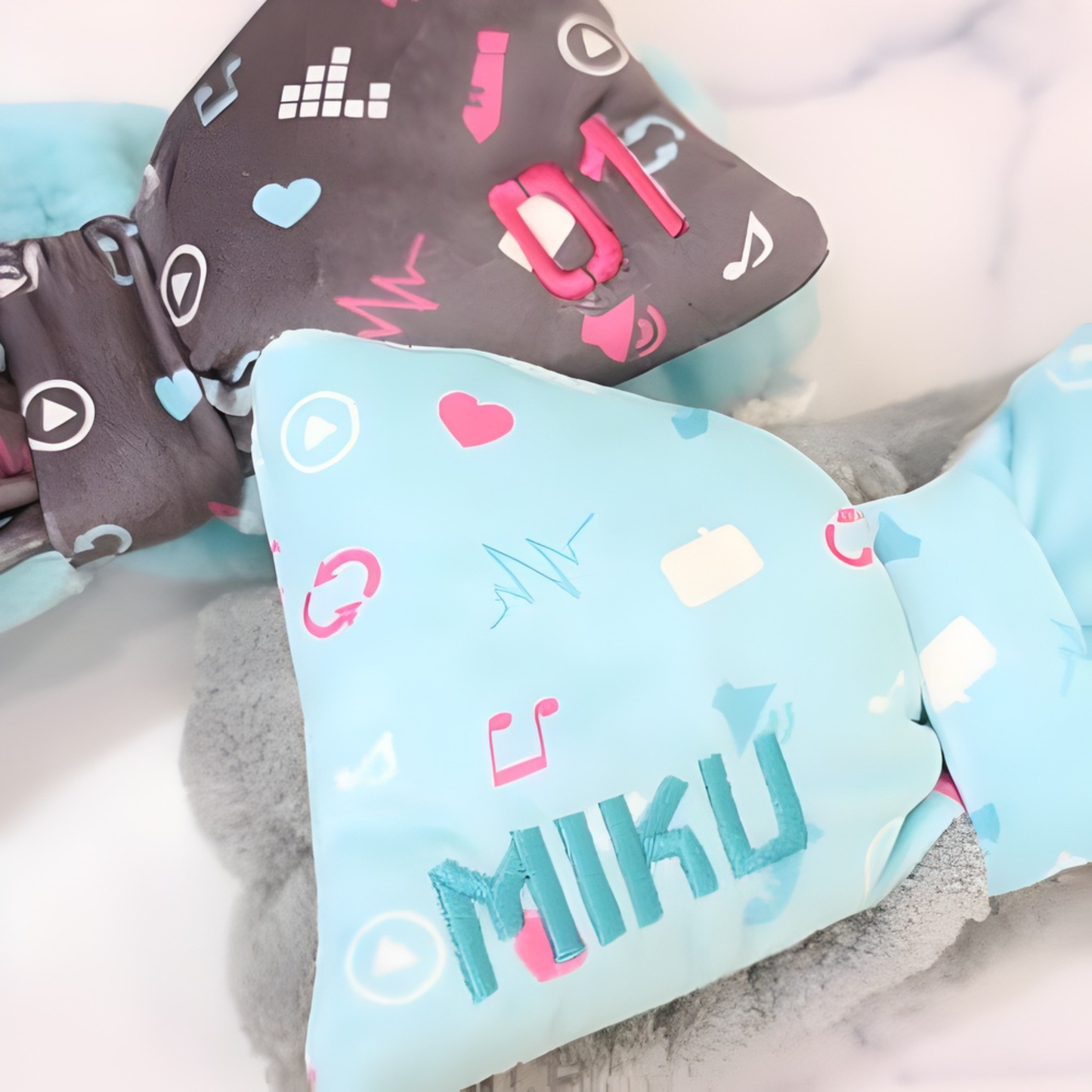 Hatsune Miku - Fluffy Plush Bow Headband