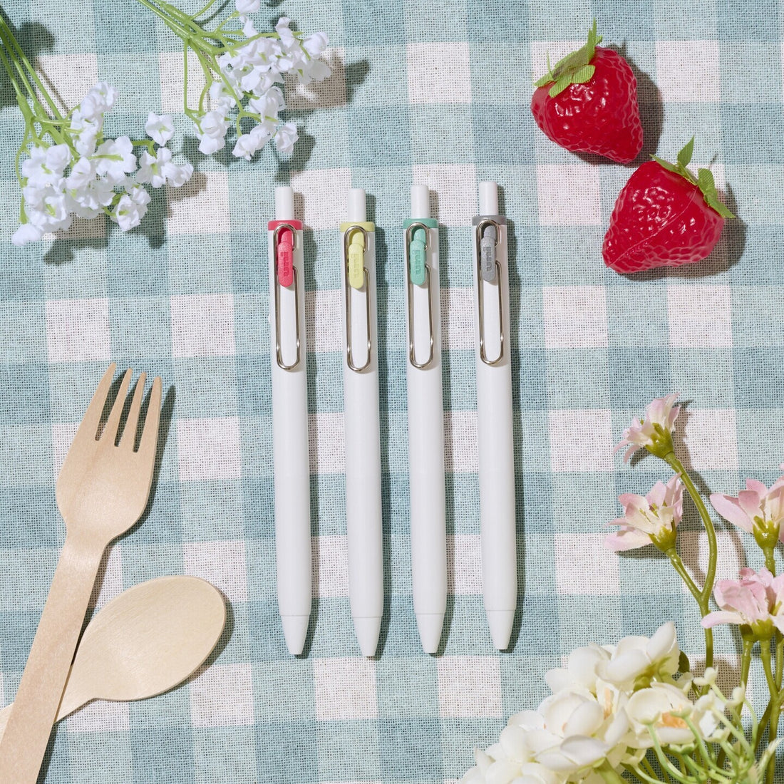 PRE-ORDER! Uni-ball One Gel Pen - Limited Edition Picnic Color - 0.5mm - Pickle