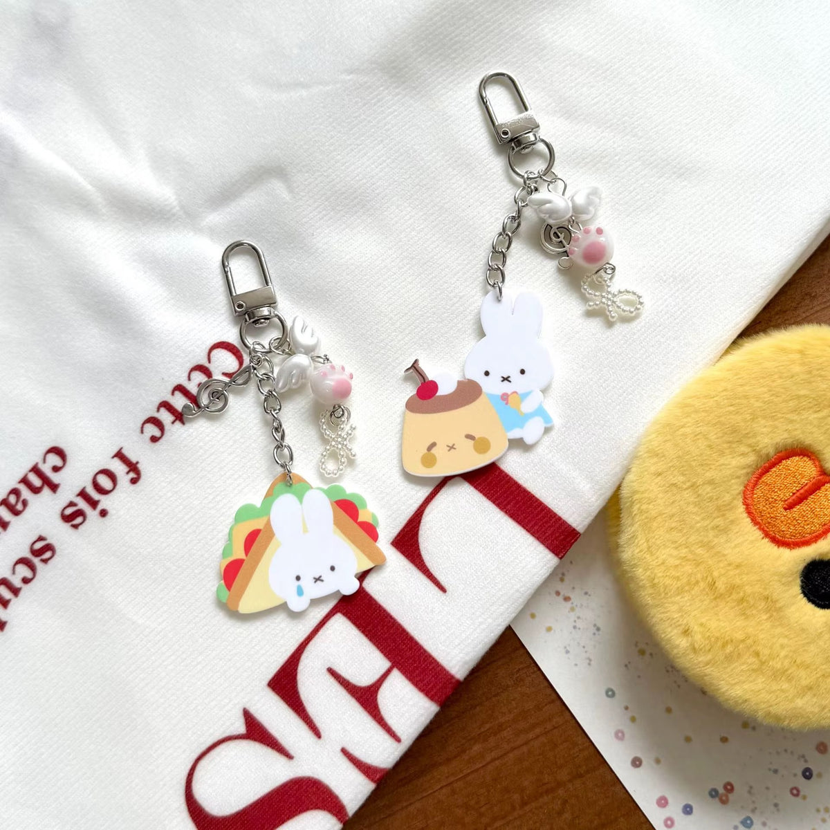 PRE-ORDER! Keychain - Cutiepie Series - Miffy Snack Time